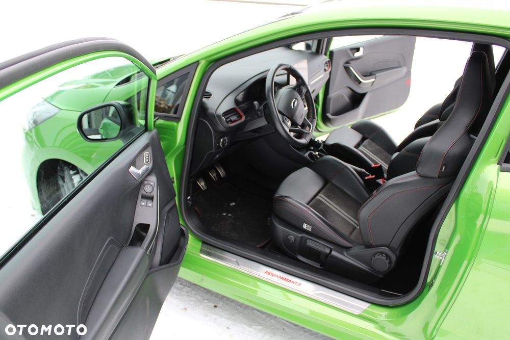 Ford Fiesta - 22