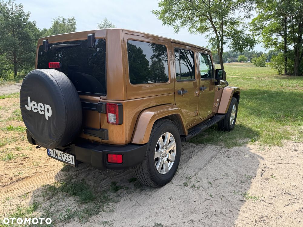 Jeep Wrangler Unlimited 3.8 Sahara - 15