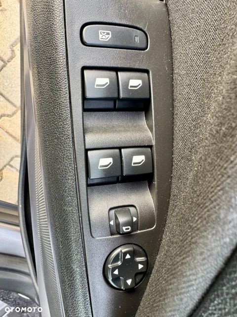 Opel Crossland X - 16