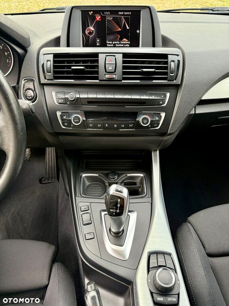 BMW Seria 1 118i Sport Line - 28