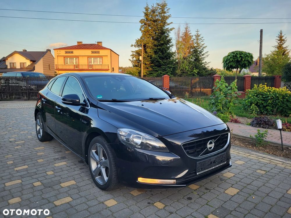 Volvo V40 T3 Momentum - 11