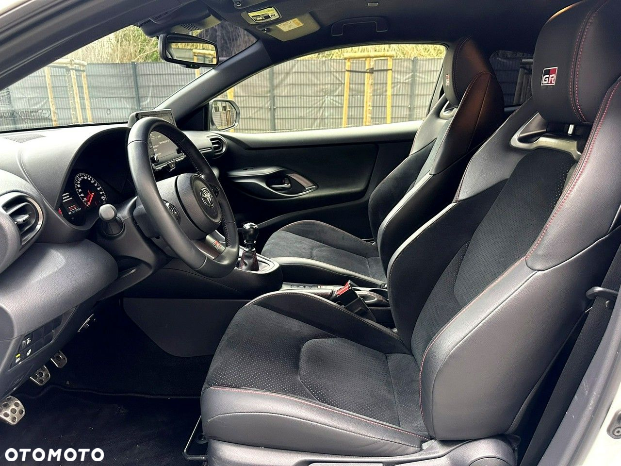 Toyota Yaris GR 1.6 Dynamic - 11