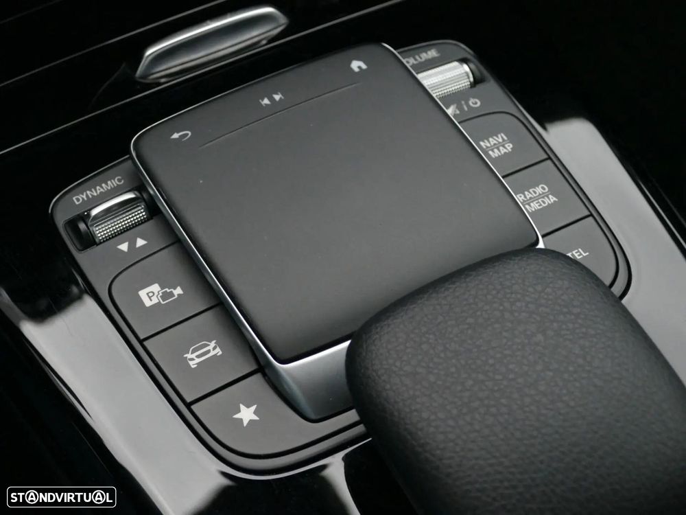 Mercedes-Benz A 250 e Style Plus - 23