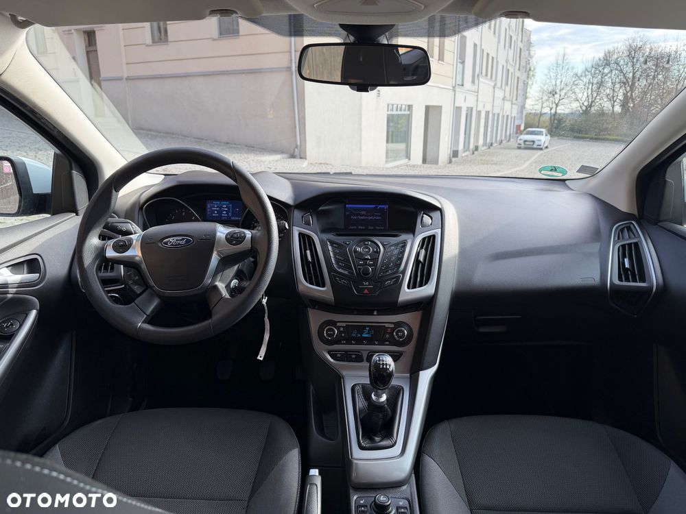 Ford Focus 1.6 TDCi DPF Titanium - 8