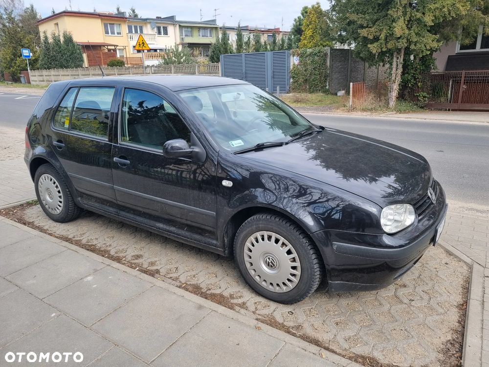 Volkswagen Golf 1.6 Comfortline - 2