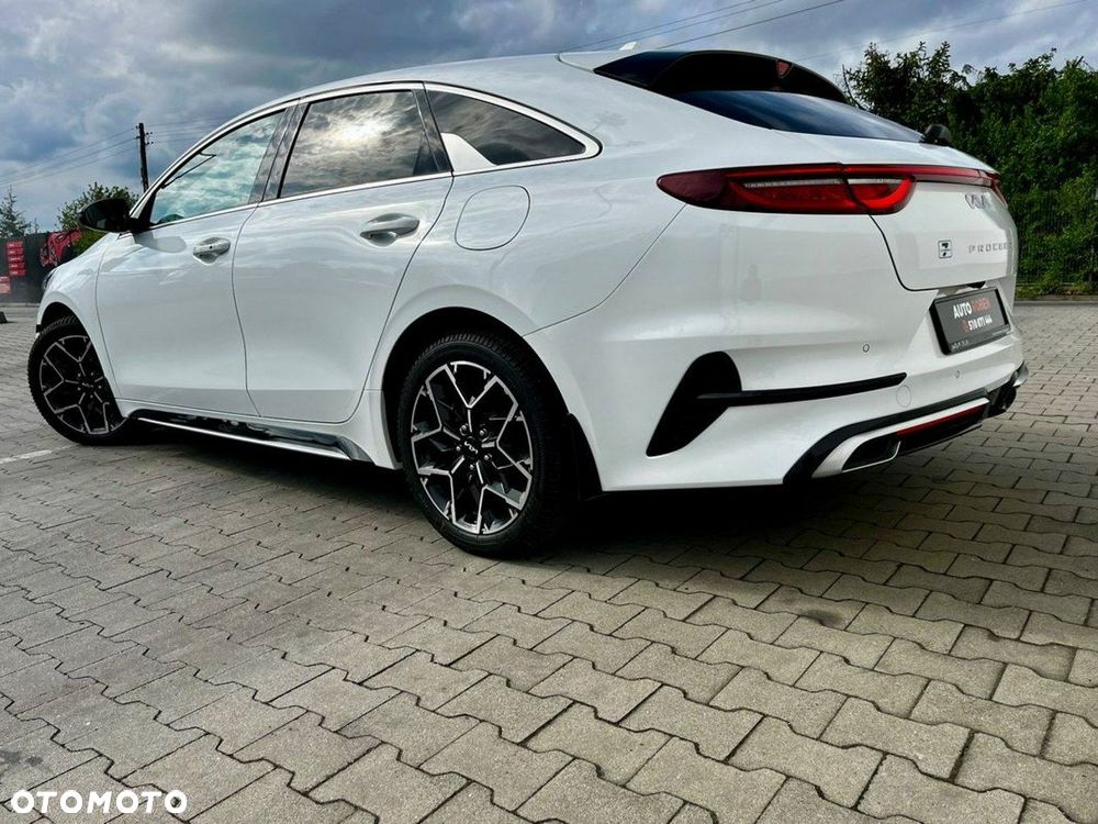 Kia ProCeed - 21
