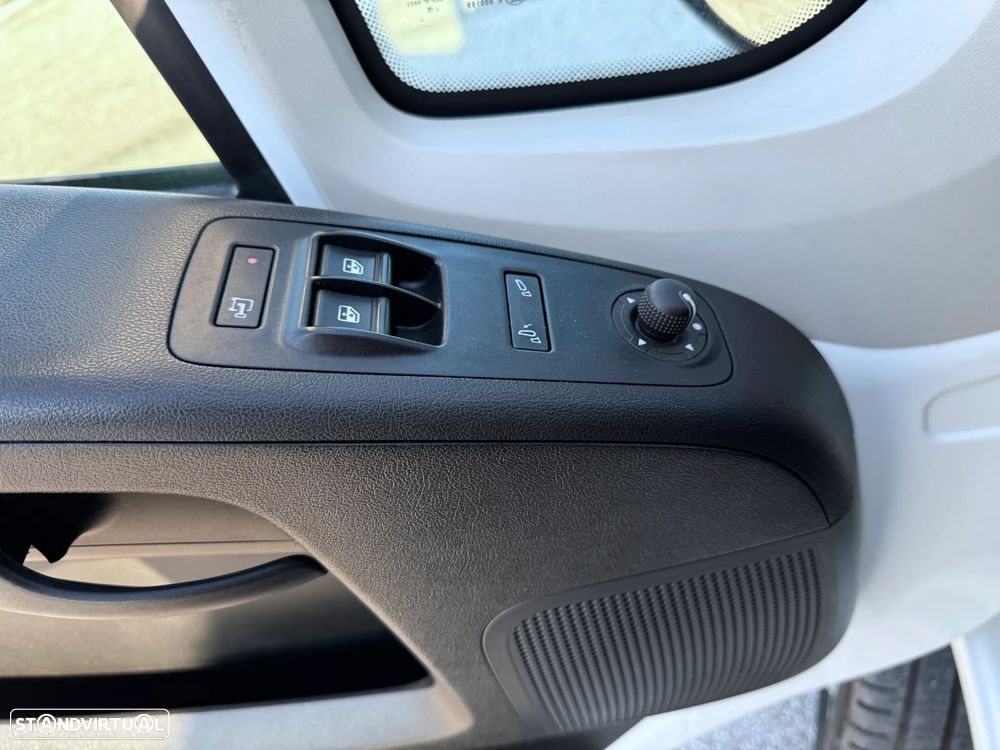 Peugeot Boxer 2.2 BlueHDi 140cv 333 L2H2 GPS/AC - 15