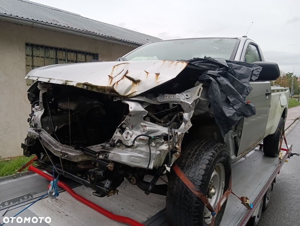 Isuzu D-Max 2015 photo 2