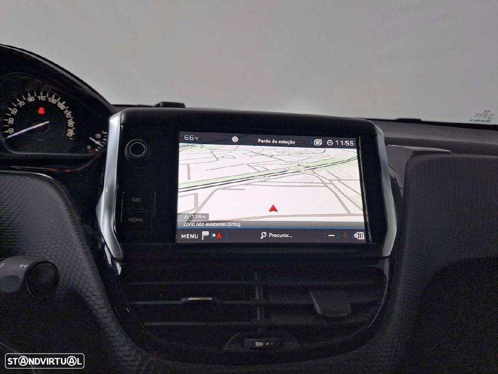 Peugeot 208 1.2 PureTech Signature - 21