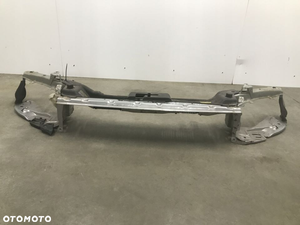 Pas przedni Volvo V50 S40 II 04-12r. wzmocnienie ramka okular reflektora oryginalne - 2