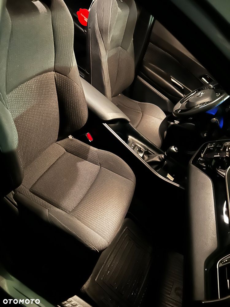 Toyota C-HR 1.2 T Premium - 19