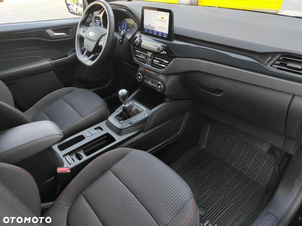 Ford Kuga - 8