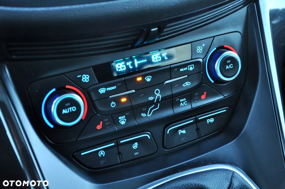 Ford Kuga 1.5 EcoBoost FWD ST-Line ASS GPF - 37