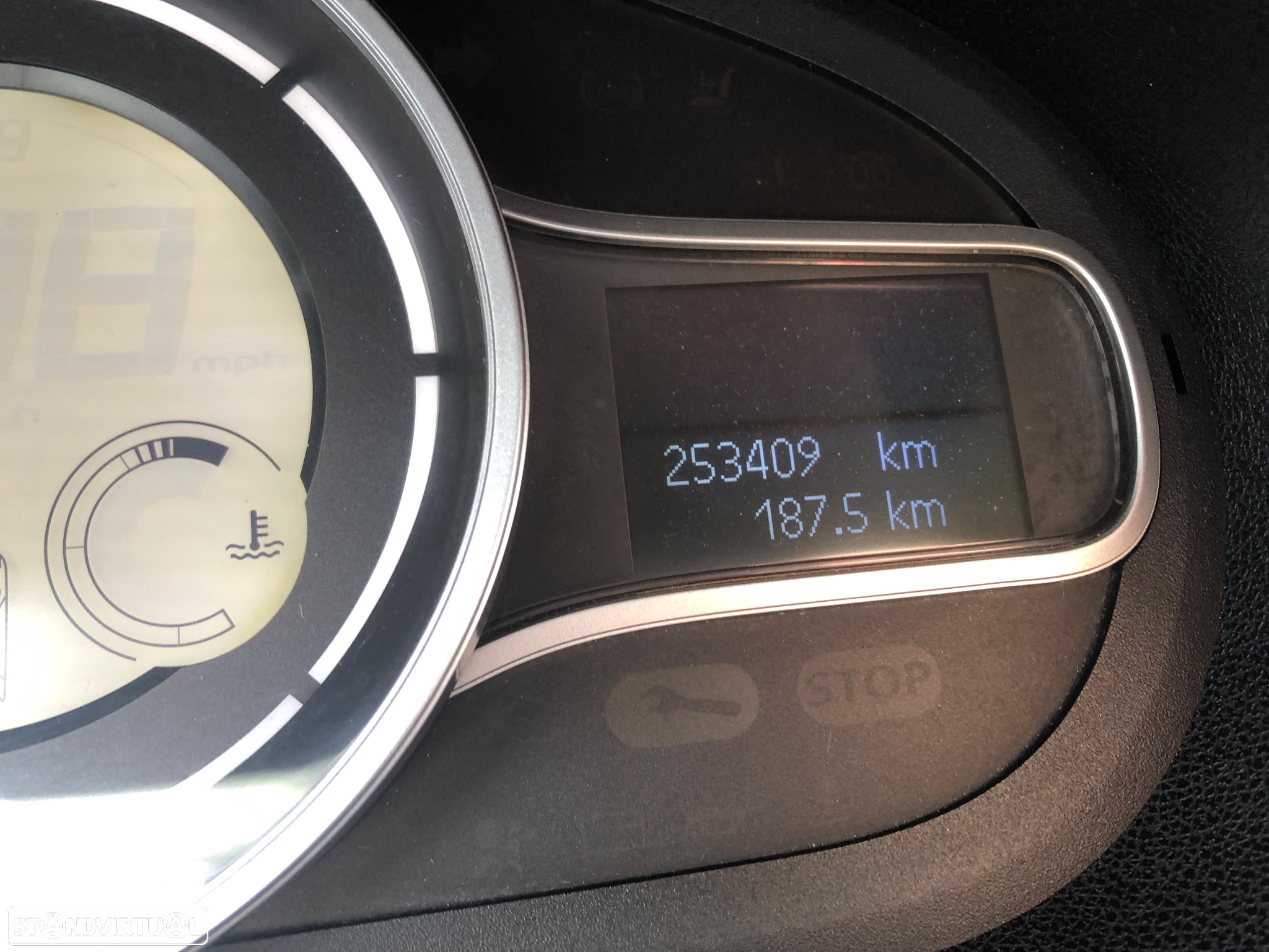 Renault Mégane 1.5 dCi Dynamique - 4