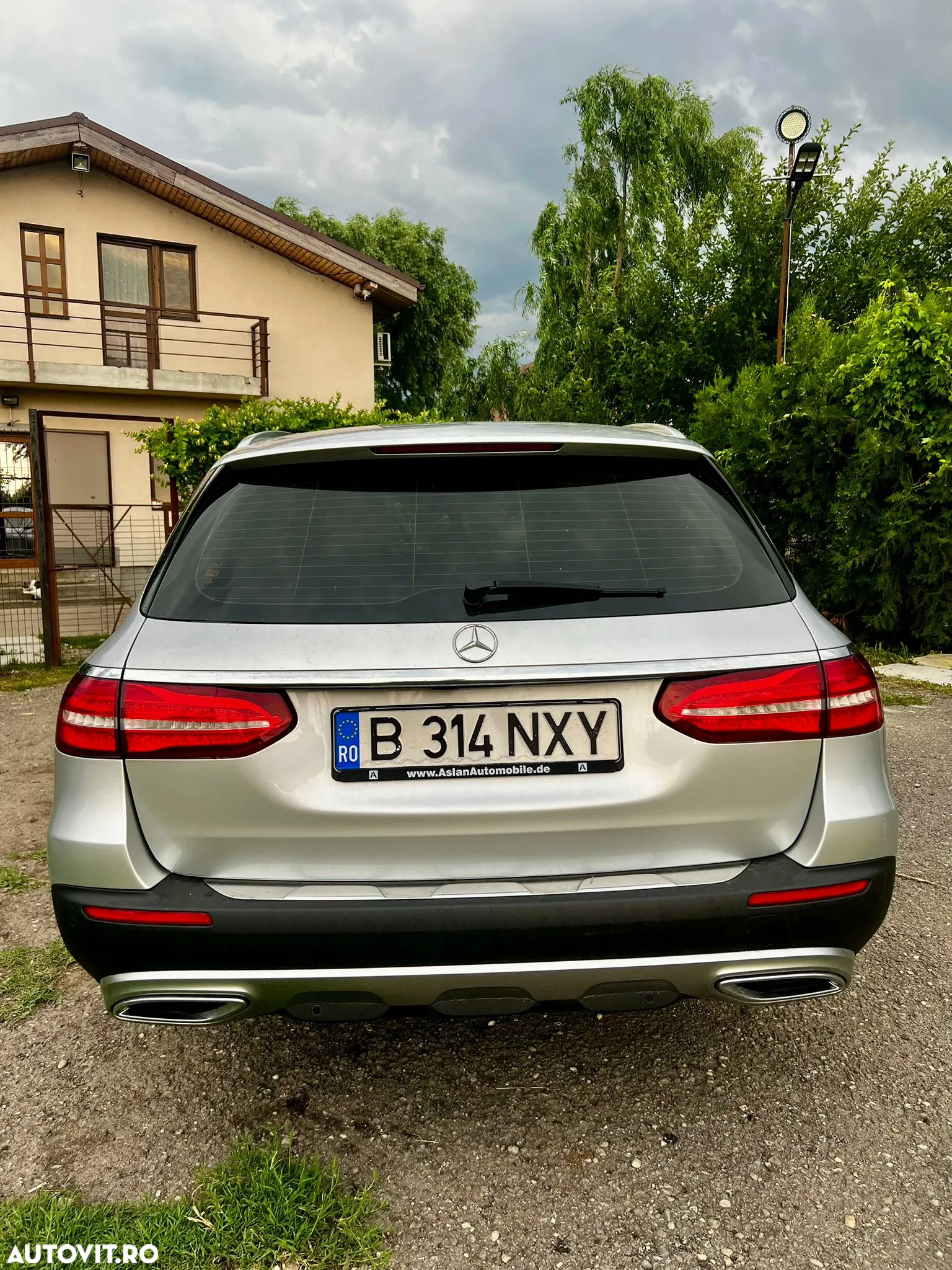 Mercedes-Benz E 220 d All-Terrain 4MATIC Aut. - 6