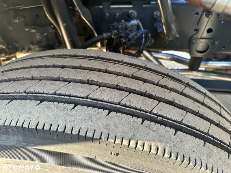 Mercedes-Benz AXOR1829 - 11