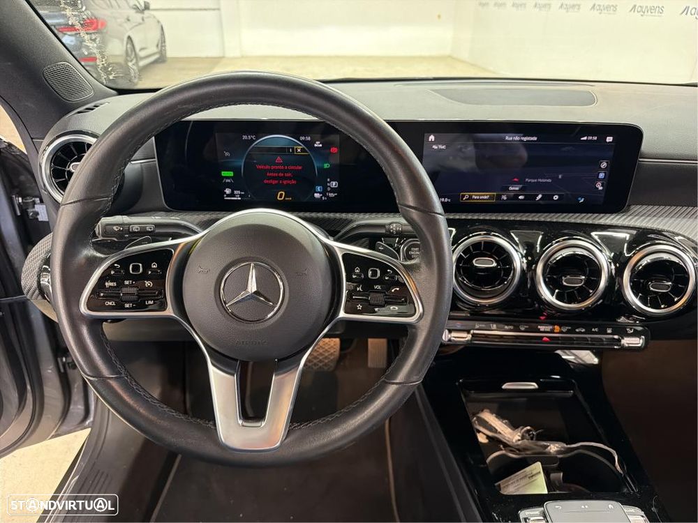Mercedes-Benz CLA 250 e Shooting Brake Style Plus - 9