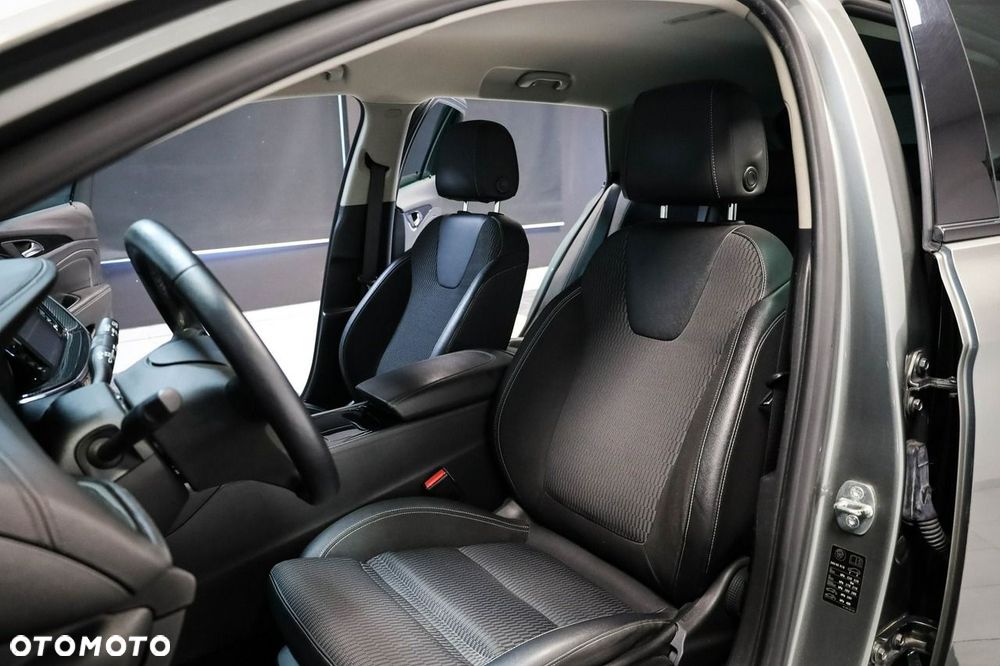 Opel Insignia - 18