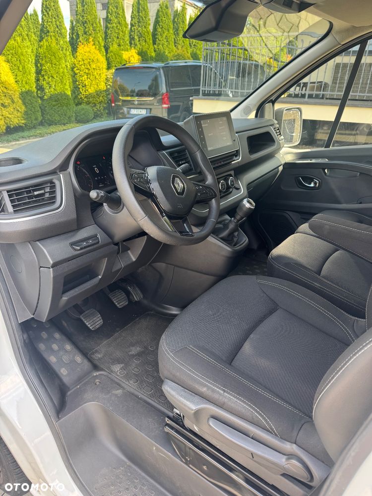 Renault Trafic - 14
