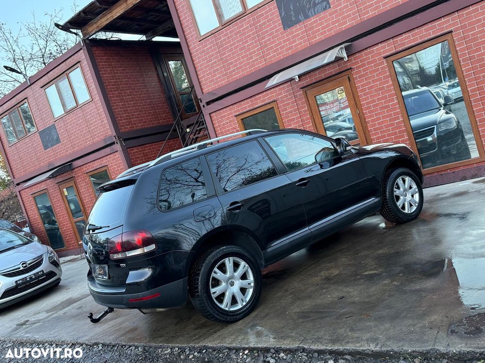 Volkswagen Touareg - 34