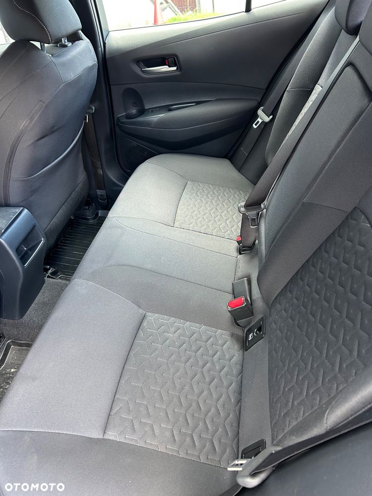 Toyota Corolla - 8