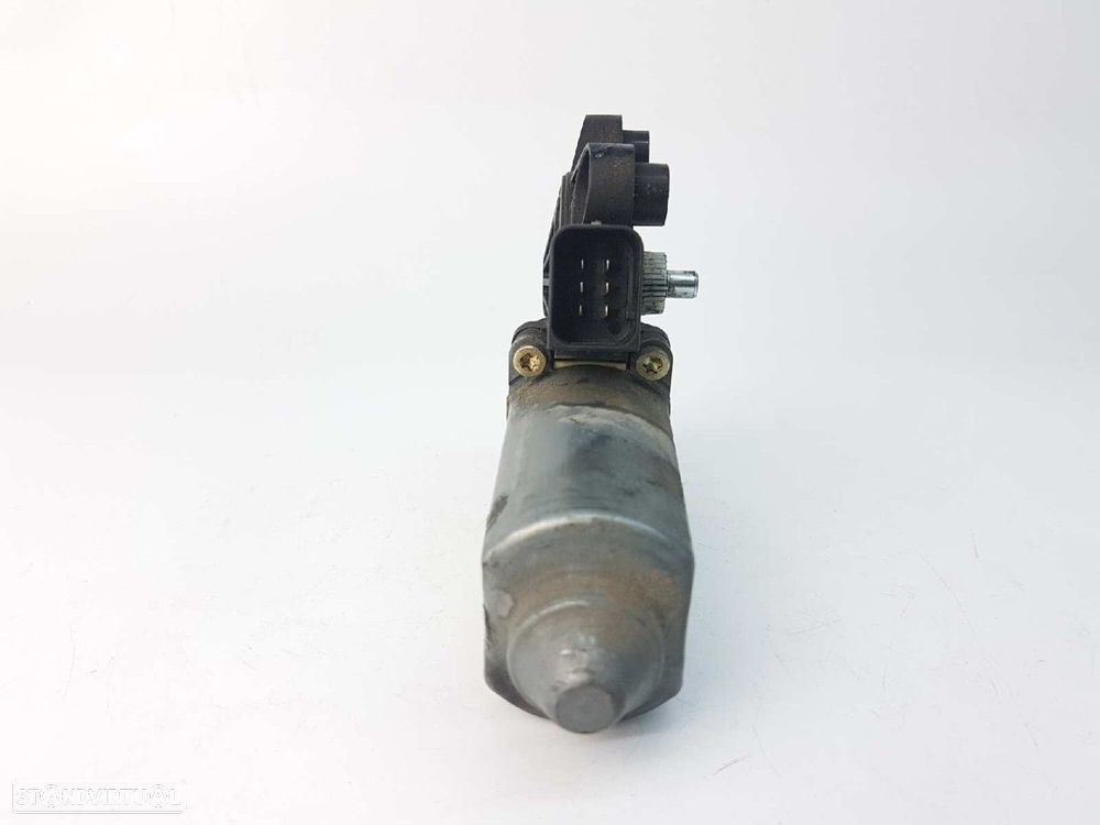 MOTOR ELEVADOR FRENTE ESQUERDO MERCEDES CLASE C (W203) BERLINA 200 CDI (203.004) - 2