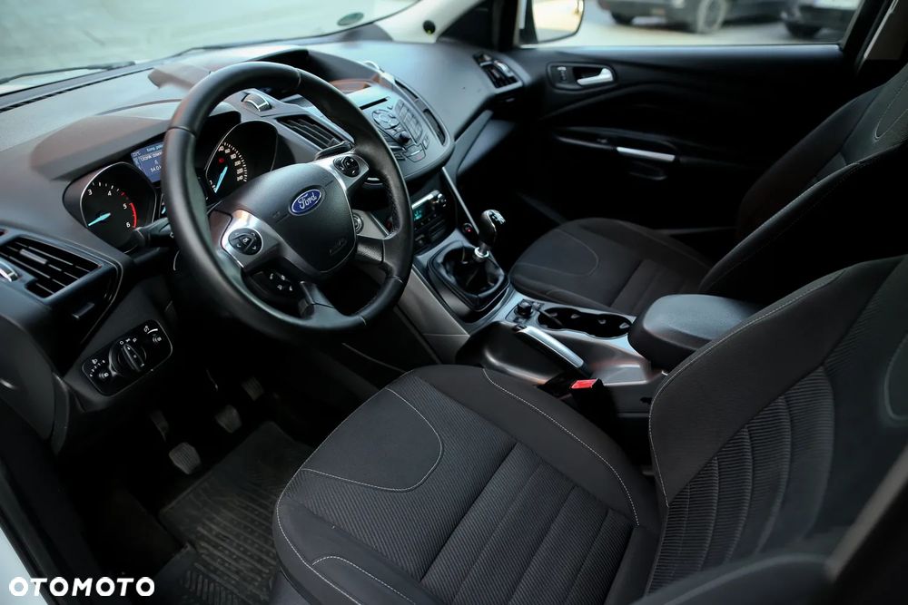 Ford Kuga 2.0 TDCi 2x4 SYNC - 18