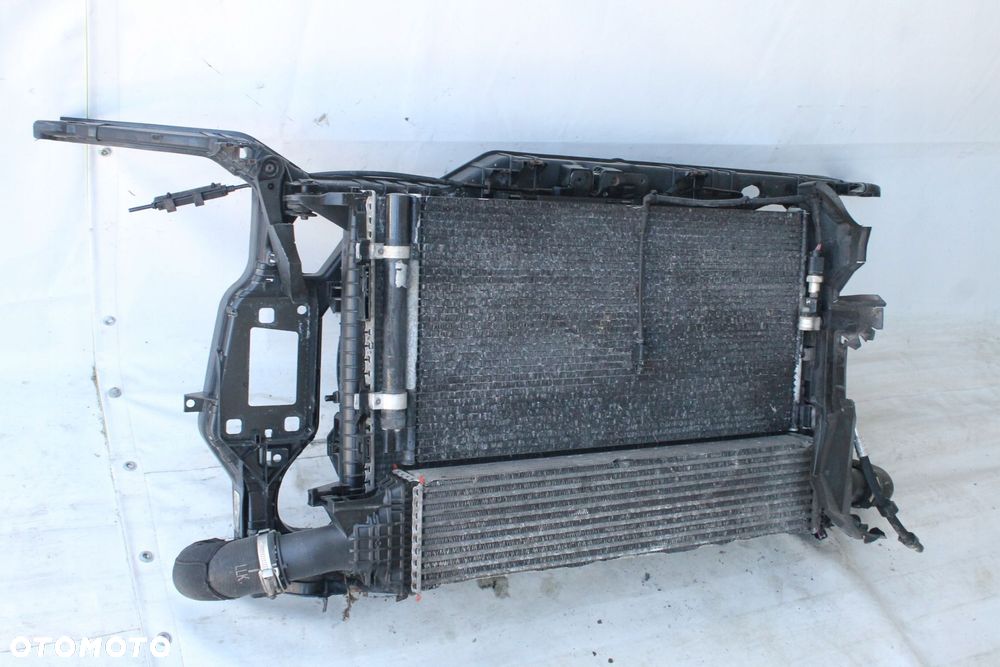 PAS PRZEDNI WZMOCNIENIE CHŁODNICE WENTYLATOR AUDI A4 B8 2007R- 2.0 TDI - 3