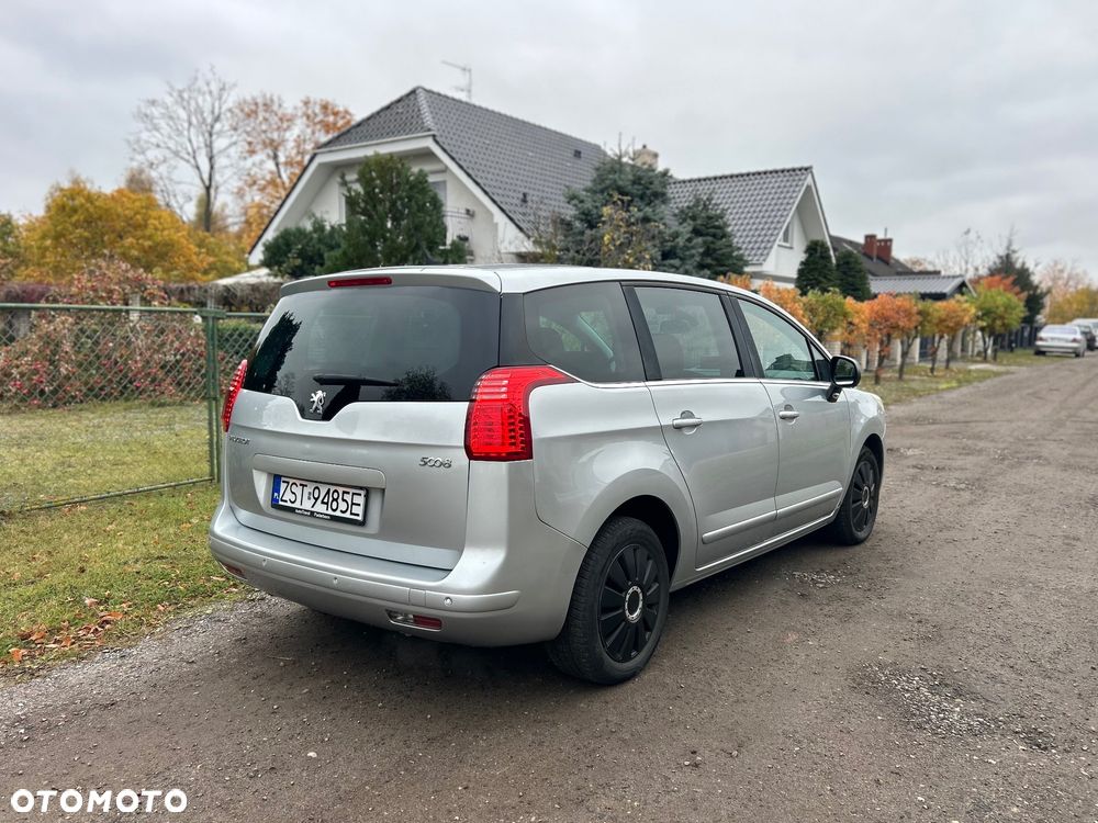 Peugeot 5008 - 4