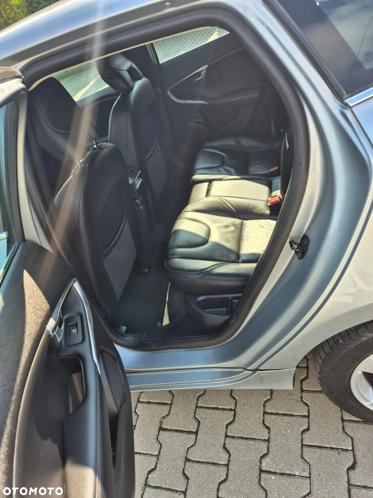 Volvo V40 T3 Summum - 16