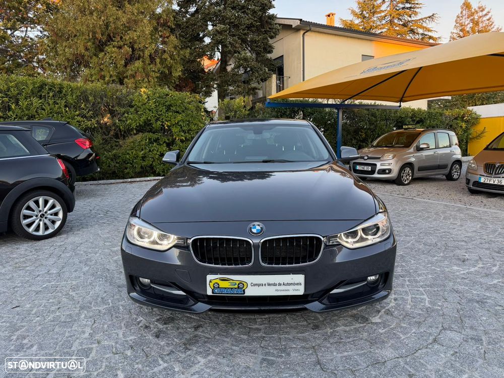 BMW 318 d Touring Line Sport - 3