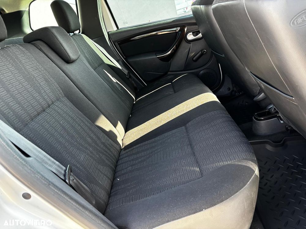 Dacia Duster 1.5 dCi 4x2 Prestige - 11