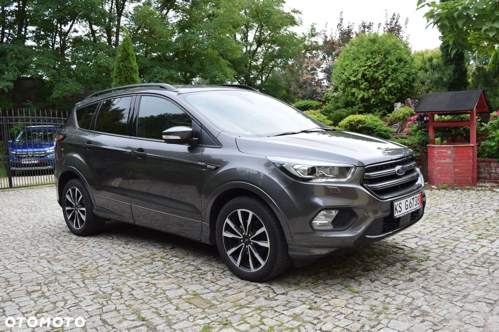 Ford Kuga 1.5 EcoBoost 2x4 ST-Line - 11