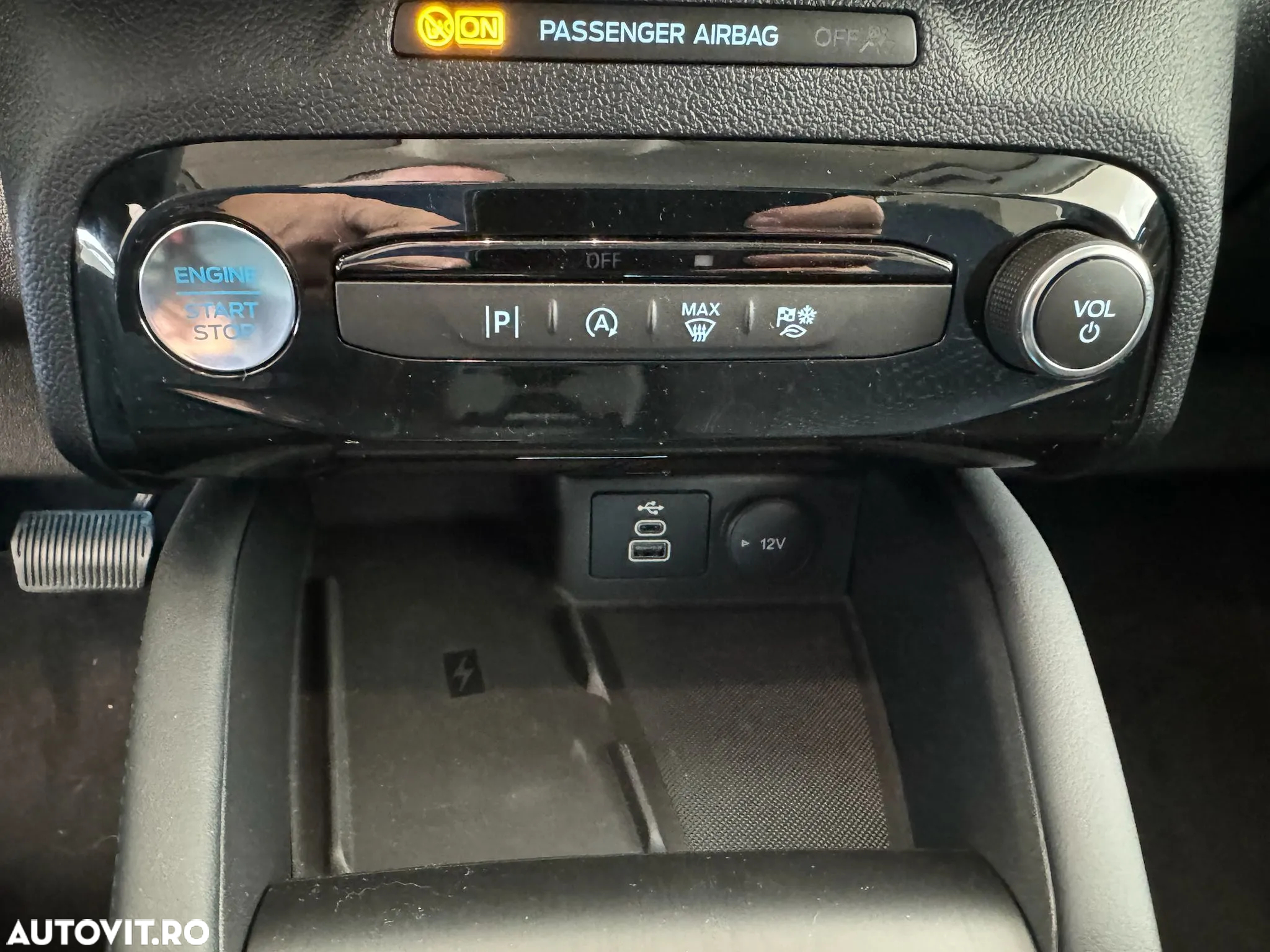 Ford Kuga - 14