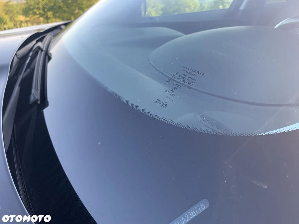 Jaguar F-Pace - 9
