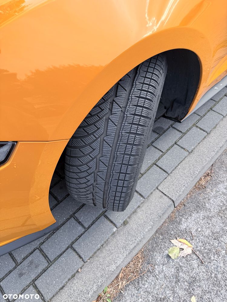 Ford Mustang 5.0 V8 GT - 24