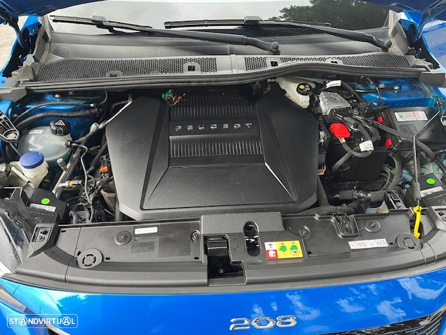 Peugeot e-208 GT - 26