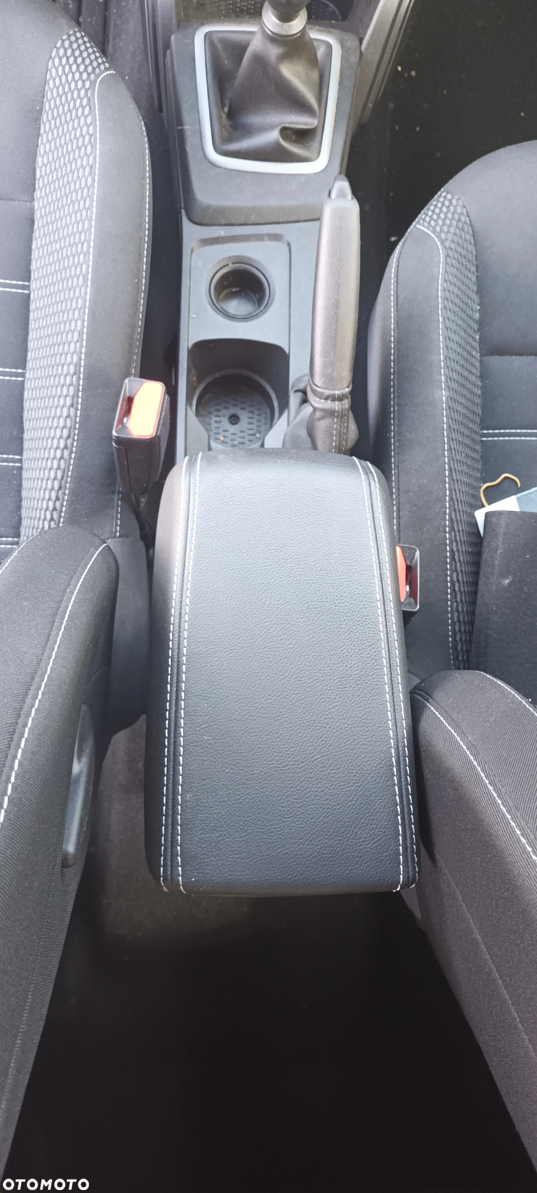 Dacia Duster 1.3 TCe Comfort - 32