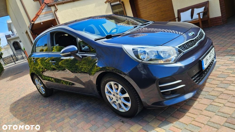 Kia Rio - 10