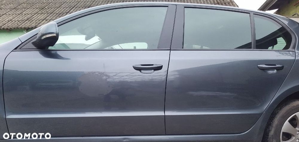 Drzwi tylne lewe skoda superb 2 lift kod LF7Y