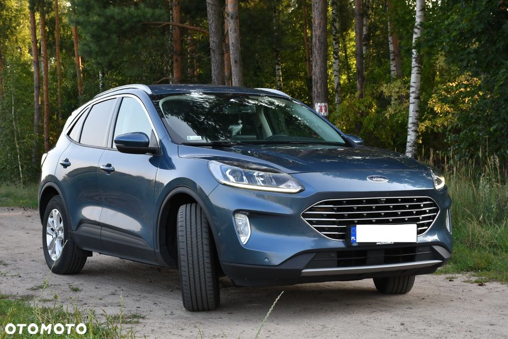 Ford Kuga 2.5 FHEV AWD Titanium - 1
