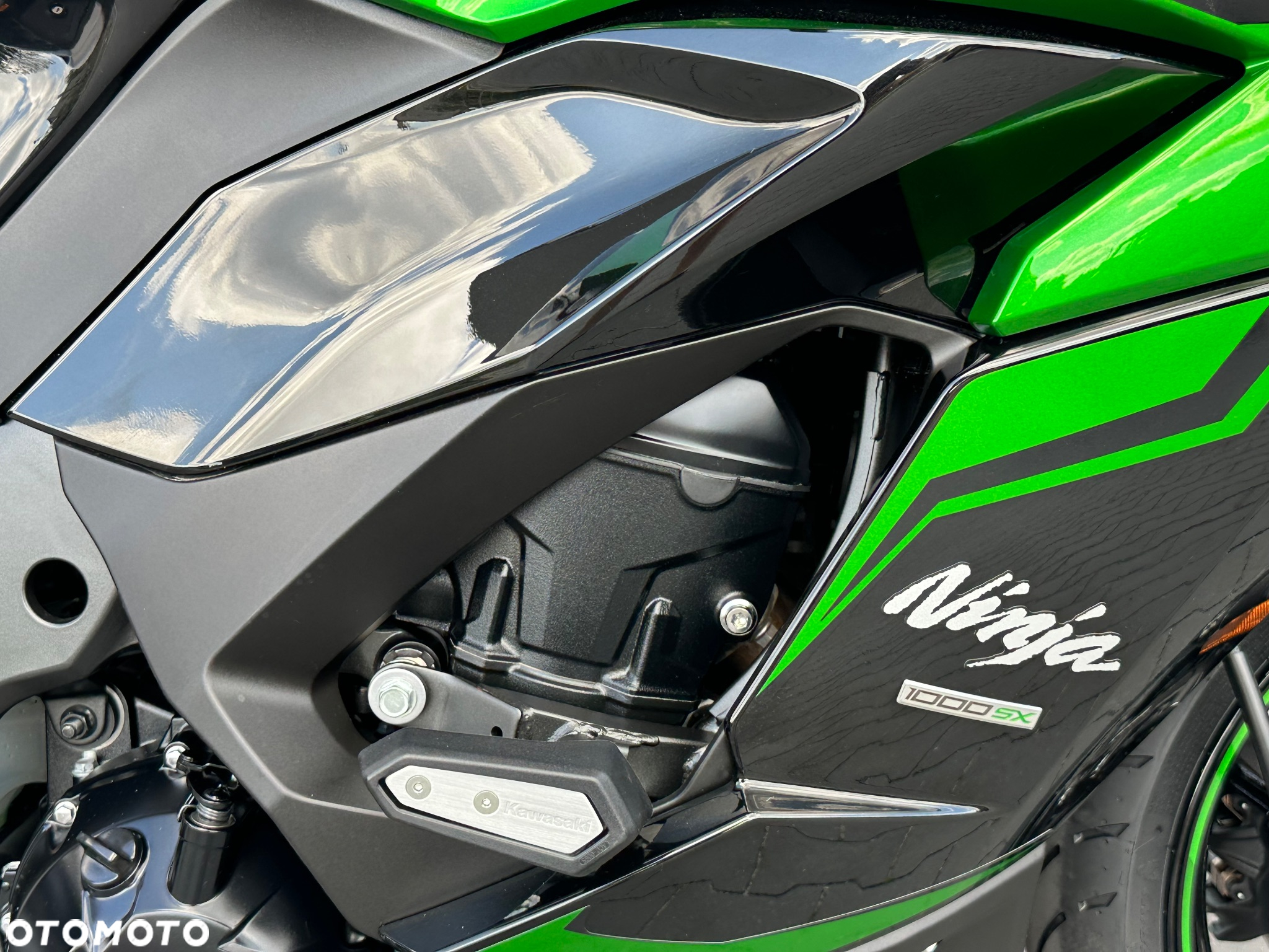 Kawasaki Ninja 1000 SX - 16