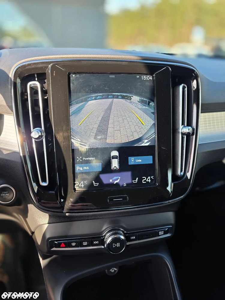 Volvo XC 40 T3 Momentum Pro - 23