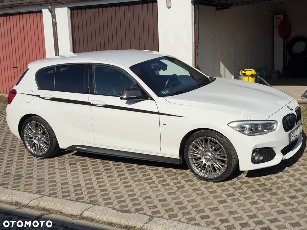BMW Seria 1 120d xDrive M Sport sport - 36