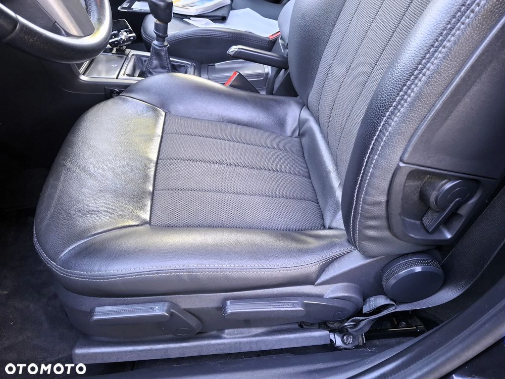 Opel Vectra 1.8 Cosmo Plus - 26