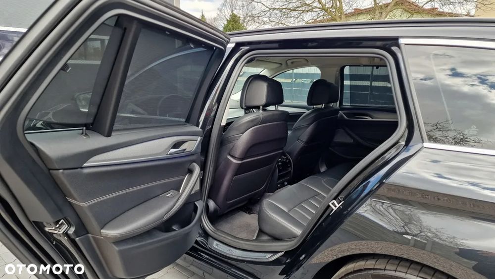 BMW Seria 5 530d Touring Sport Line - 23