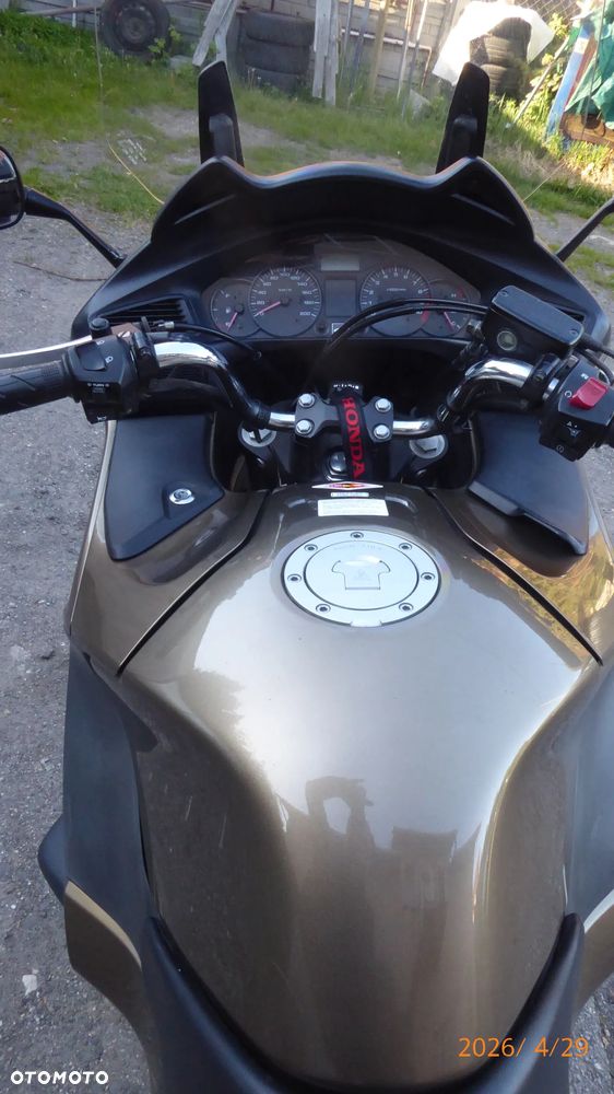 Honda NT - 9