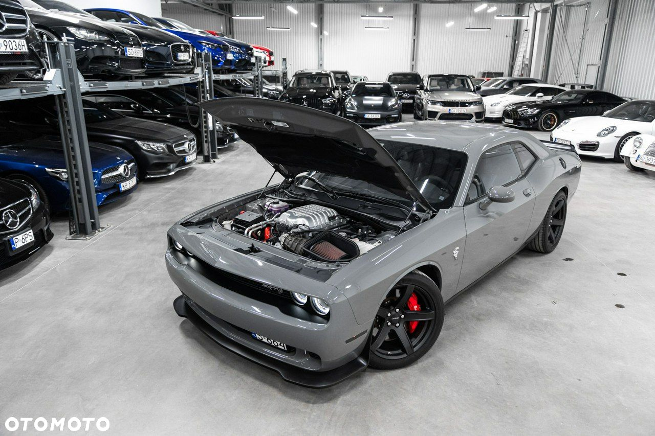 Dodge Challenger - 4