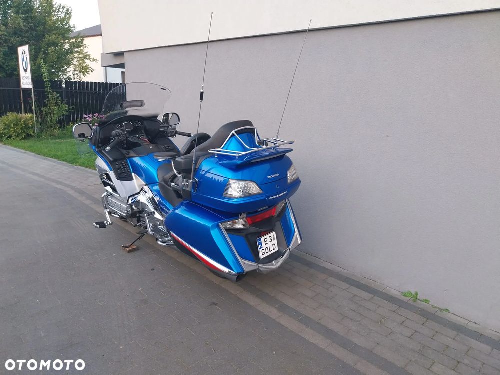 Honda GL - 6