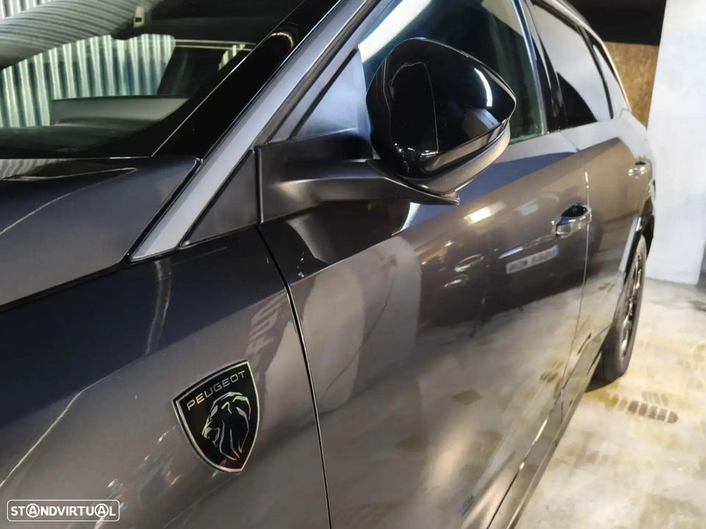 Peugeot e-5008 73 kWh GT — fotografia 8